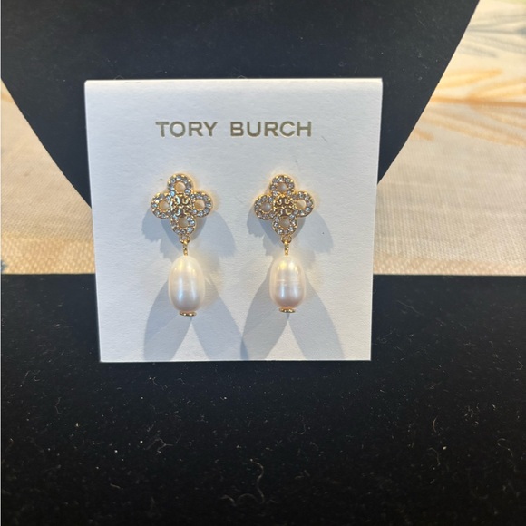Tory Burch Gold and Pearl Cluster Earrings - Picture 1 of 3